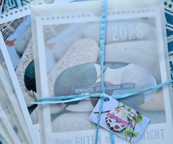 Wandkalender 2025 "Dem Guten mehr Gewicht" – Bild 14