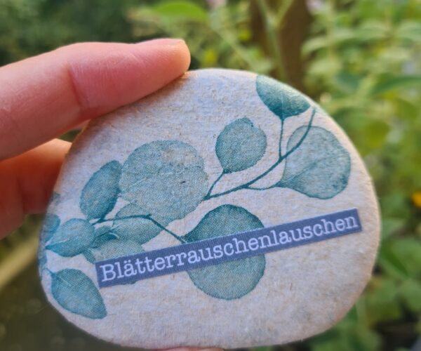 Stein "Blätterrauschenlauschen" – Bild 3