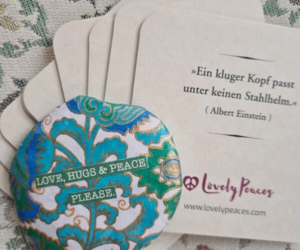 Stein "Love, Hugs & Peace. Please." – Bild 3